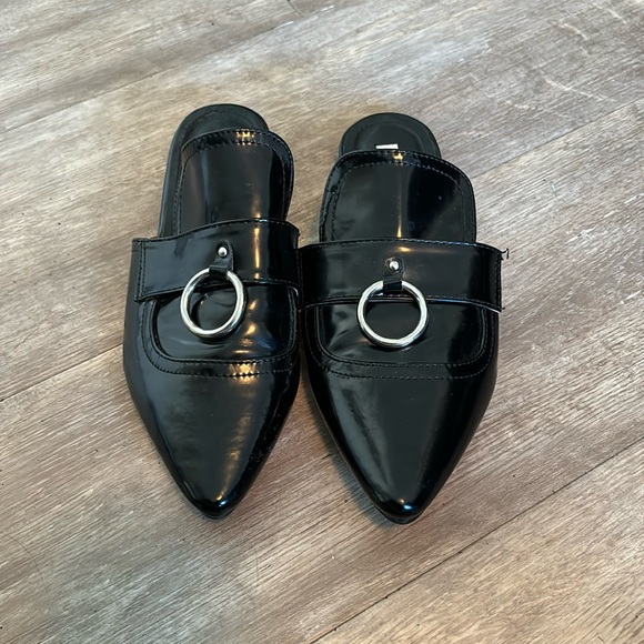 Cape Robbin Shoes - Cape Robbin Pointed Toe O-ring Mules/Loafers